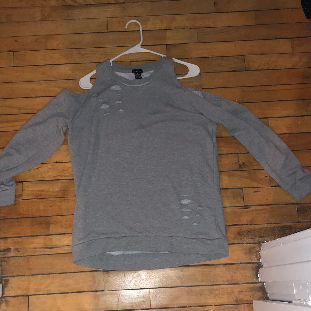 Sweater - Picture 3 of 4